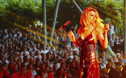 10 фото и видео оглушительного концерта Светланы Лободы в Кирове