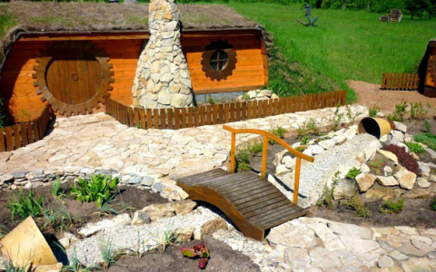 В Кировской области воссоздали дом хоббитов из "Властелина колец"