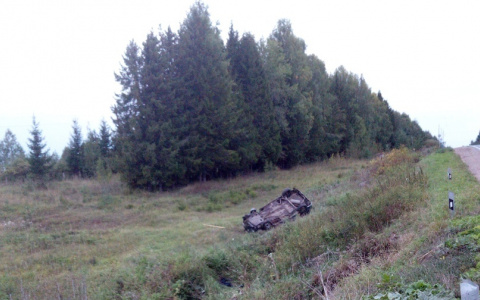 В Кирово-Чепецком районе "Лада" столкнулась с иномаркой: виновники сбежали