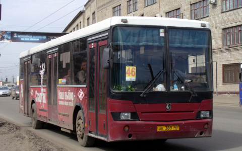 В Кирове водителя автобуса наказали за оставленных на остановке пассажиров
