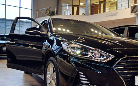 Для кировских чиновников купят 19 автомобилей на 28 миллионов рублей