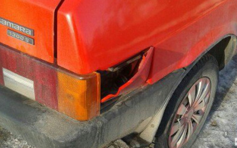 В нескольких садовых товариществах под Кировом массово сливают бензин с машин