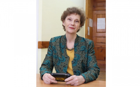 «Однажды дети подарили мне букет подснежников»: истории лучших педагогов Кирова