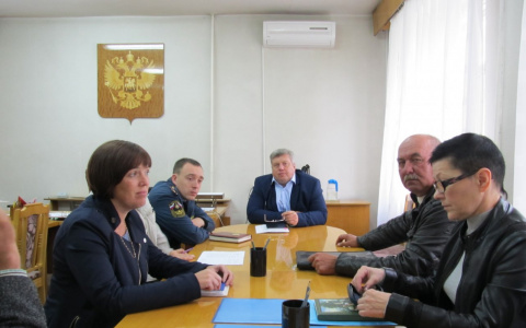 Проверка слухов: в Юрье уволились все сотрудники администрации