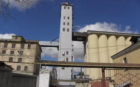 На «Авито» выставили на продажу кировский Мелькомбинат