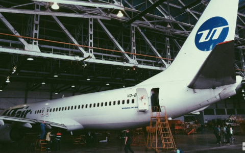 По 30 миллионов рублей выделят на обновление аэропорта в Кирове и автопарка властей