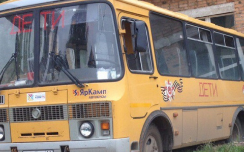 "Школьный автобус есть, но детей возим за 7 километров на своих машинах": родители о проблеме в Бобино