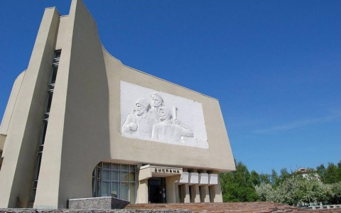 На карте Кирова появились обозначения объектов монументального искусства