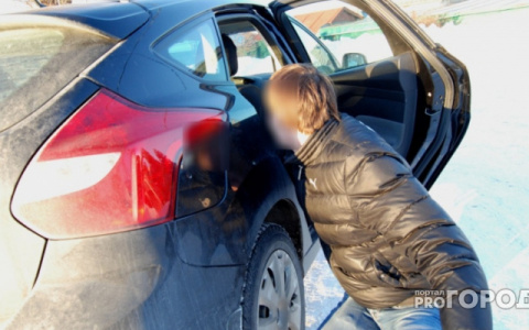 В Кирове задержали четверых молодых людей, которые употребляли наркотики в машине