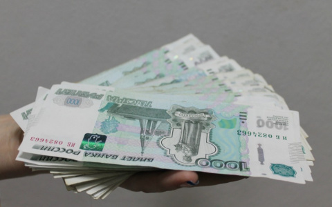 Стало известно, когда минимальную зарплату повысят до прожиточного минимума