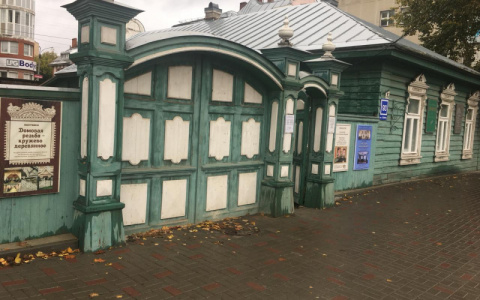 Кировчанам предлагают поделиться парадоксальными решениями чиновников