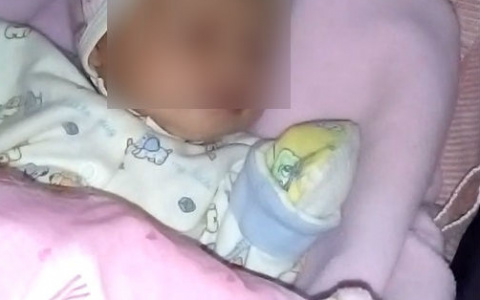 Женщине из Кировской области пришлось рожать в заброшенном доме в другом регионе