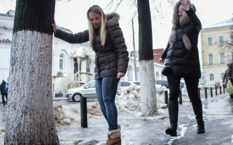 Стало известно, сколько кировчан пострадали от гололедицы за 4 дня