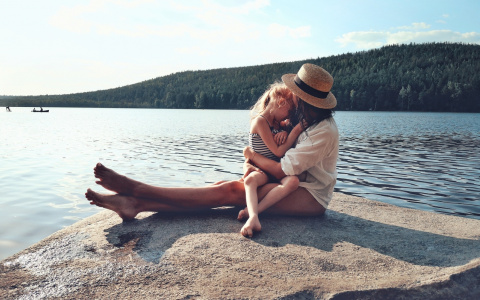 В Кирове соседи угрожают маме девочки-инвалида из-за того, что в подъезде появился пандус