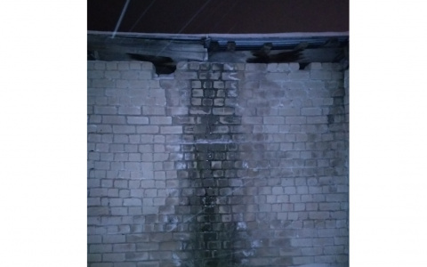 «Садик скоро развалится!»: кировчанки жалуются на аварийные веранды в детсаду