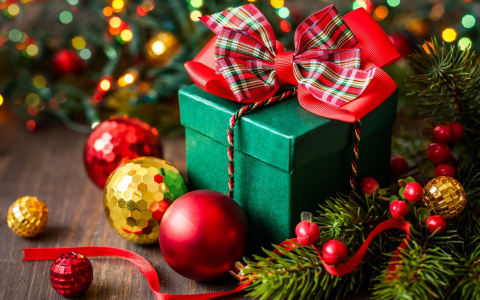 Поздравляем, Вам подарки!