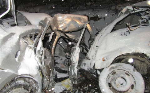 Что обсуждают в Кирове: запрет на подарки учителям и смертельную аварию на трассе «Вятка»