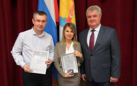 Знак «100 лучших товаров России» у «Афло-центра»!