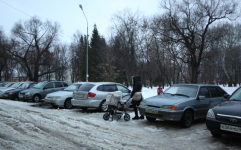 В новогоднюю ночь на некоторых улицах Кирова временно перекроют движение