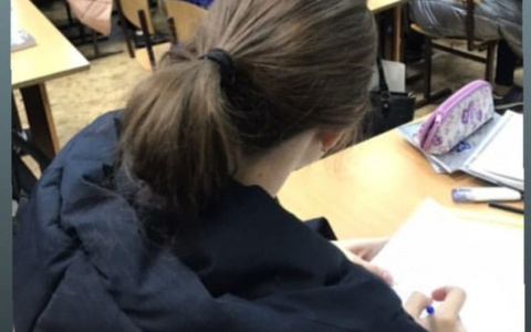 В Кирове из-за коммунальной аварии дети занимались в школе в куртках