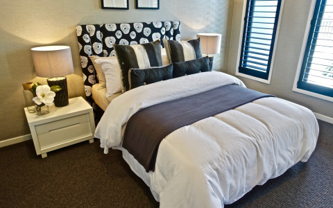 Как правильно выбрать мягкую мебель в спальню и не прогадать