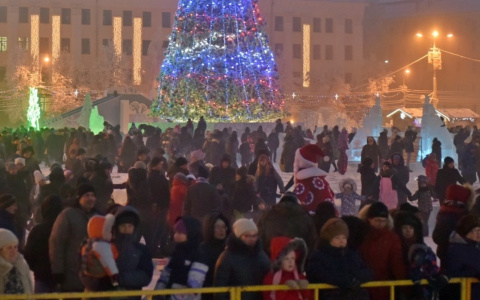 Фейерверк и видеошоу: как будут праздновать Новый год 2019 на Театральной площади