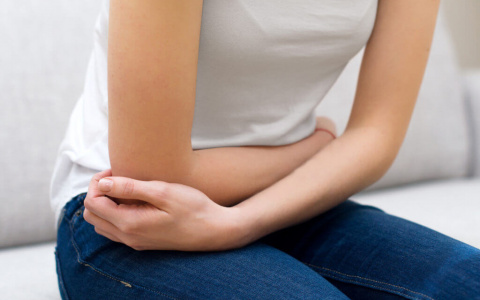 Кожа, волосы, нервы... Хронический запор — это удар по всему организму!