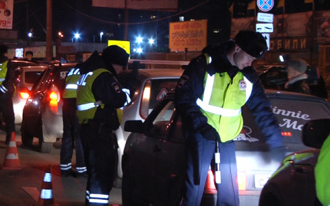 ГИБДД проведут сплошные проверки  в Кирове в праздничные дни