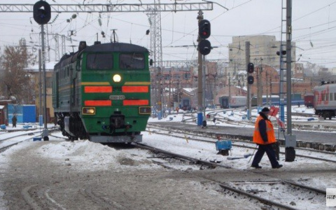 Двое кировчан украли 8 тонн рельсов