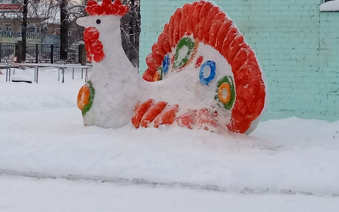 В Кирове выбрали самую новогоднюю школу