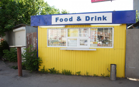 В Кирове разработали схему размещения летних кафе и ларьков