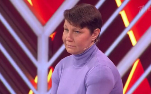 Кировчанку, которая родила в заброшенном доме, показали на Первом канале