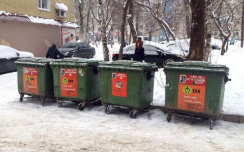 В Кирове решат проблемы с контейнерами, которые приходится открывать руками