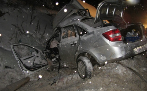 В ДТП в Кировской области погибла женщина с 4-летним ребенком