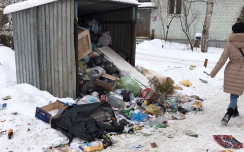 Из-за мусора Киров сравнили с трущобами в сюжете федерального канала
