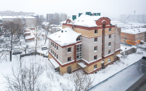 Новые владельцы недостроя на Володарского переоборудуют его в жилой дом