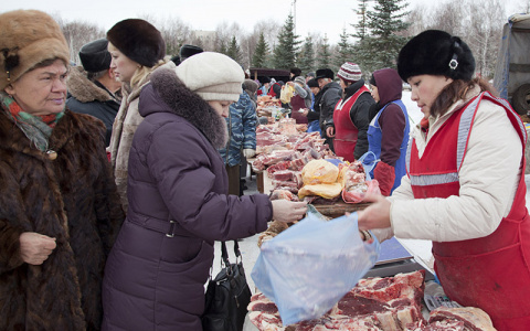 На чиновницу из Кировской области завели дело за то, что она хотела закрыть ярмарку
