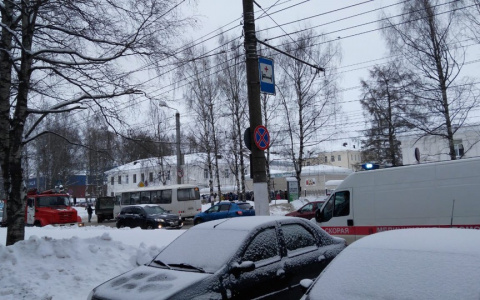 Видео: в Кирове прошла эвакуация из здания областной больницы
