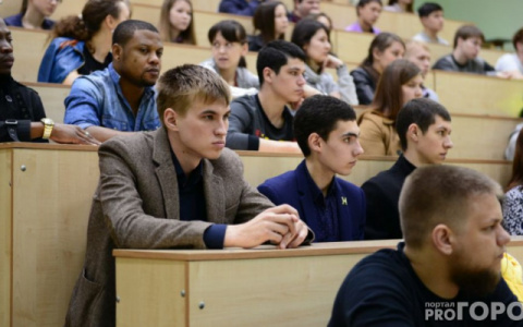 Стало известно, какие специальности являются самыми популярными среди кировских студентов