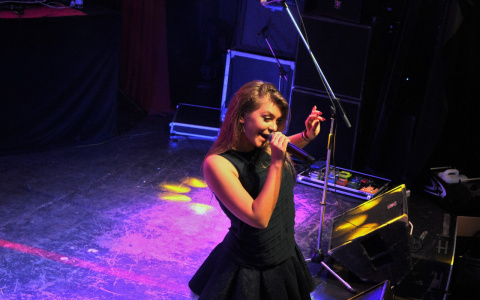 Певица Акула поздравит кировских мужчин с Днем защитника Отечества