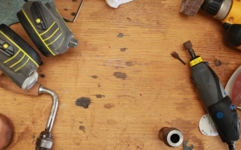 Распродажа инструмента в магазине "220 вольт"