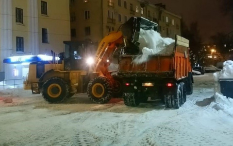 Опубликован график вывоза снега с улиц Кирова в выходные