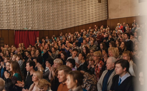 В Кирове вместо кассиров будут работать актеры