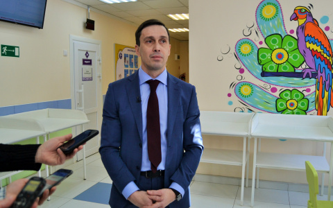 Дмитрий Курдюмов прокомментировал арест заведующей поликлиники и массовые заявления об увольнении врачей