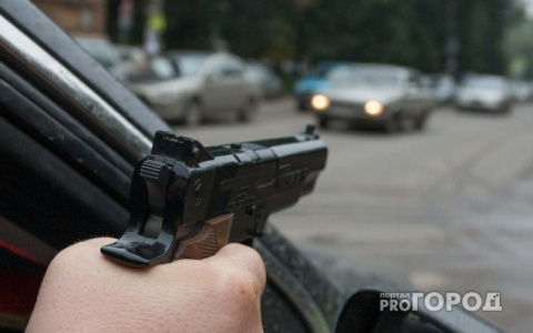 В Кировской области полицейские остановили нарушителя выстрелами