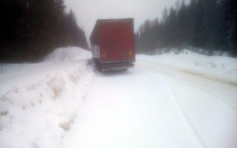 "Я двое суток ждал помощи, но ГИБДД, администрация, дорожники лишь разводили руками"
