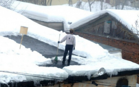 Житель Кировской области продает снег на Avito