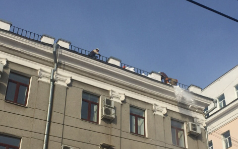 Не по периметру: в Кирове ввели новые правила уборки крыш