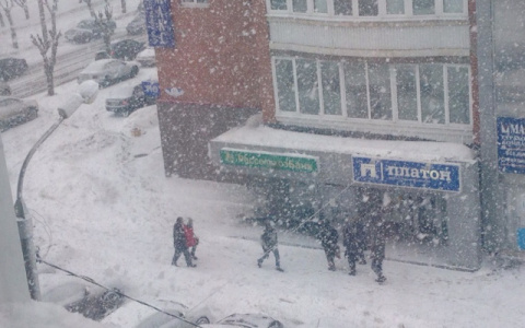 В понедельник на Киров обрушатся сильные снегопады и метель