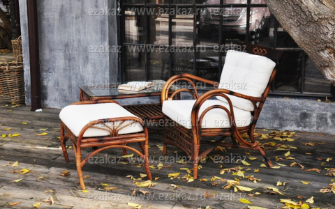 Плетеная мебель перекочевала из сада в дом
